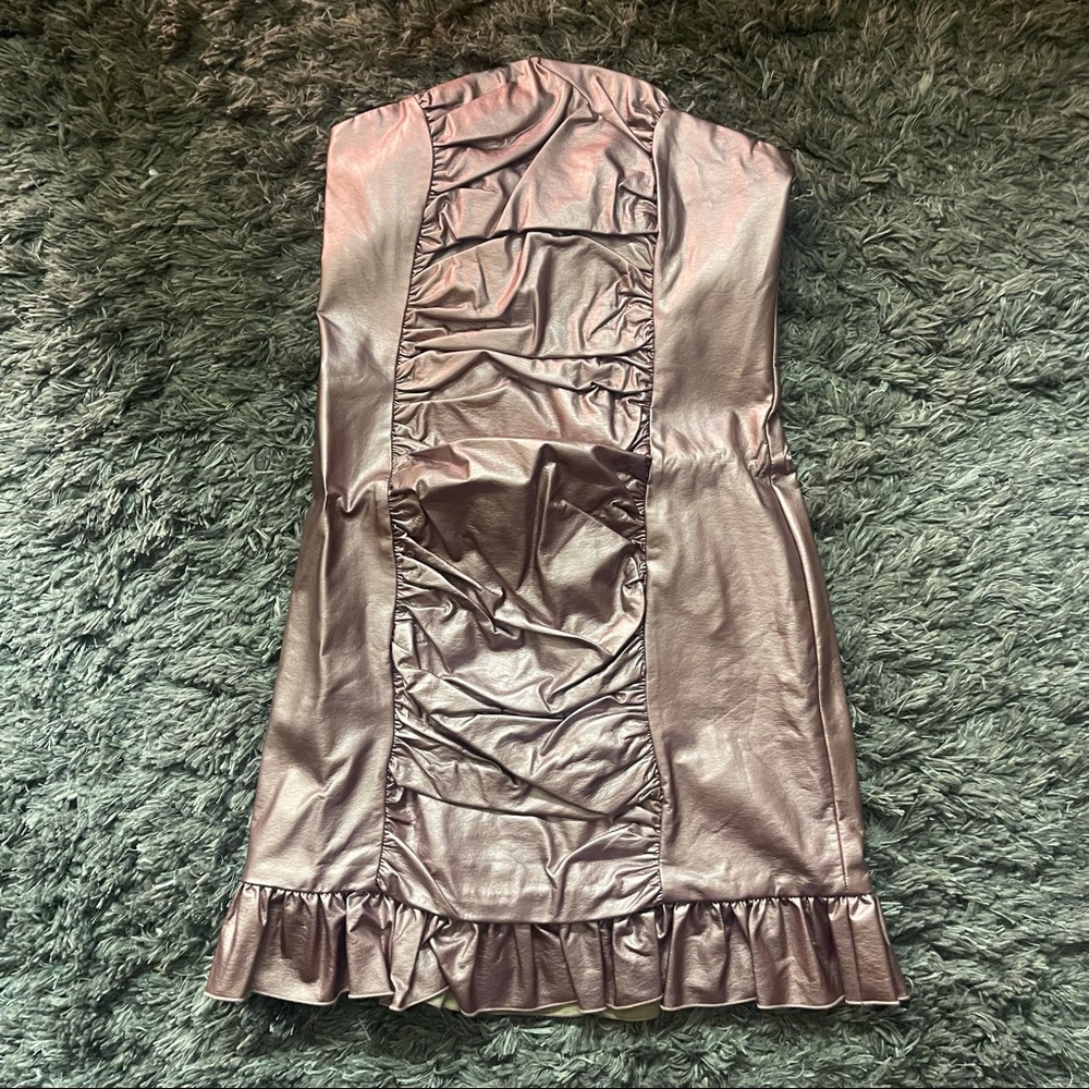 Sleeveless metallic pink ruched dress